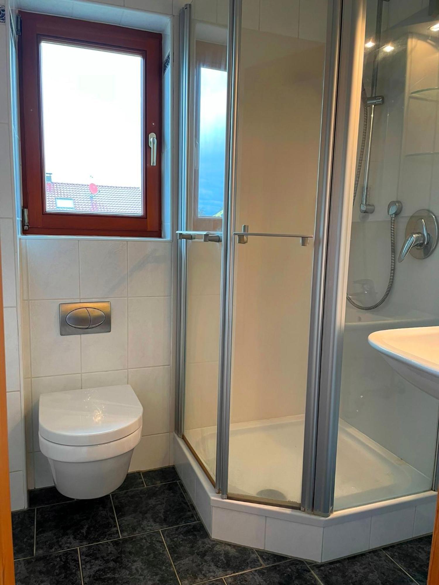 1,5-Zimmer Mit Duschbad, Gartenblick, Kuehlschrank Heroldsberg Bagian luar foto